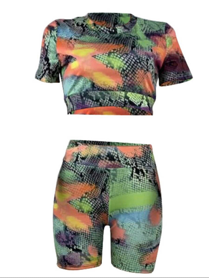 O-Neck Snake Print Multicolor 2pc Shorts Set - Stylz Select