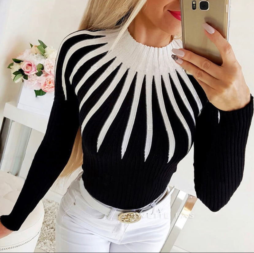 Chic Stripe Design Pattern Sweater - Stylz Select